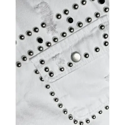 Jean supradimensionează albul (M6959)