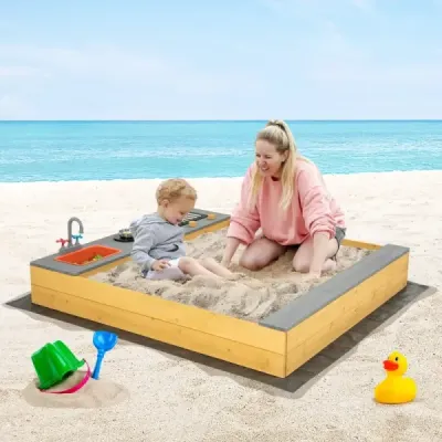Cutie de nisip din lemn cu accesorii de bucatarie si cutie de nisip cu captuseala pentru banc si podea